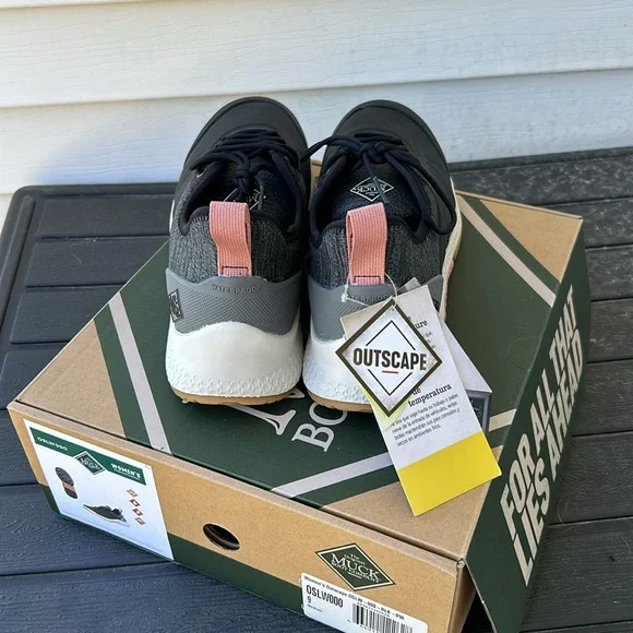 Women’s Muck Boot Shoe Waterproof - Picture 3 of 5